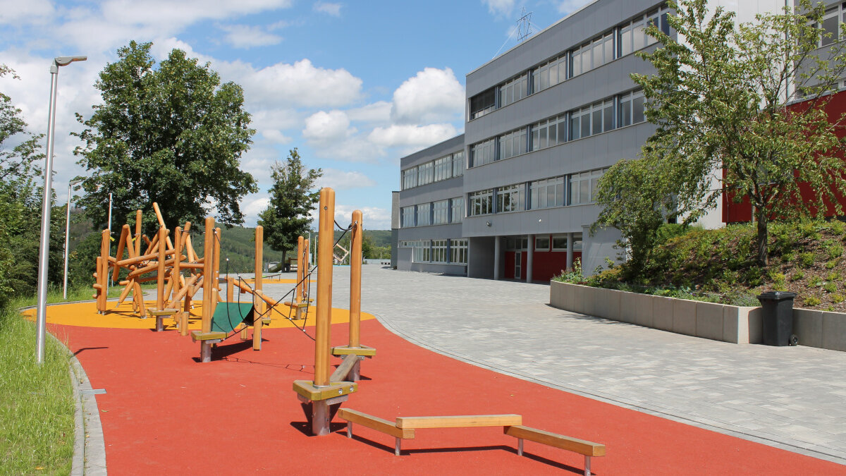 School playground Burbach-Neunkirchen